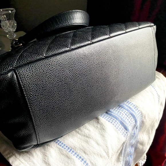 CHANEL Quilted bag - Picture 5 of 16